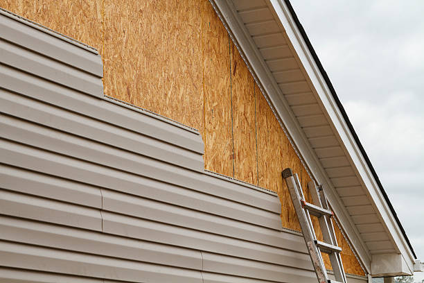 Professional Emergency Siding Repair technician working in Randleman, NC